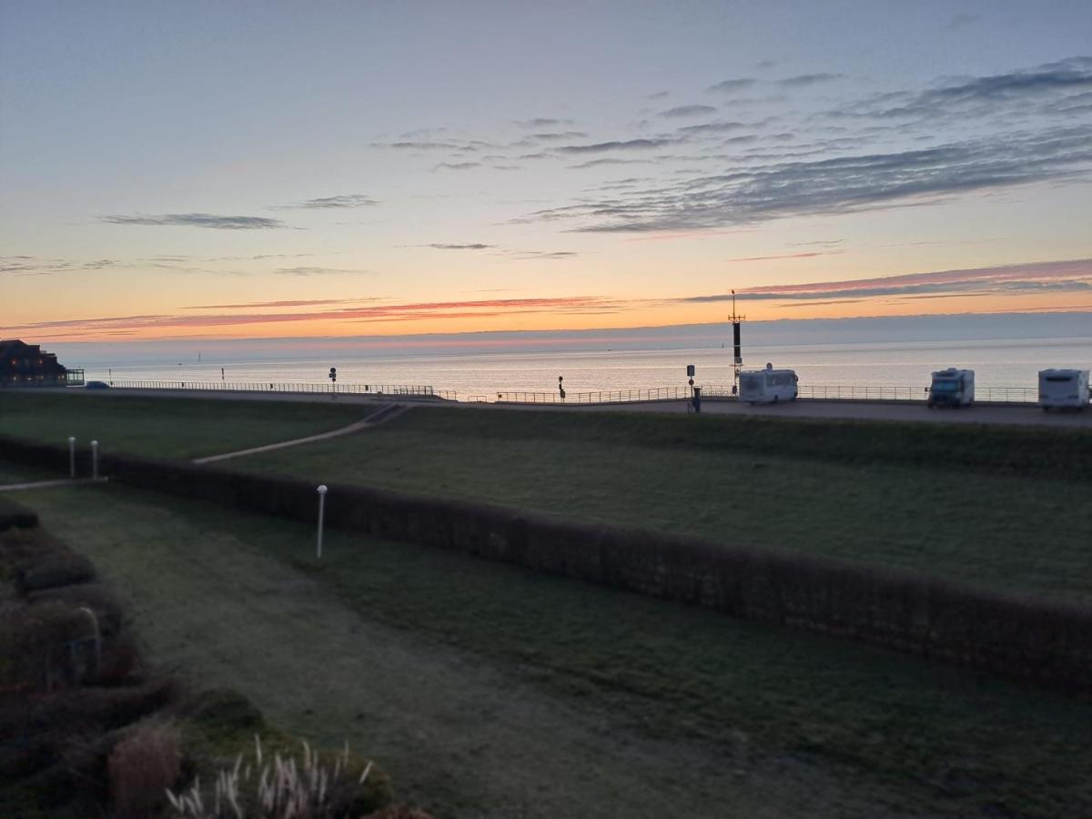 Studio Mit Meerblick Und Grosser Loggia - Direktzugang Zur Nordsee Wilhelmshaven Eksteriør billede